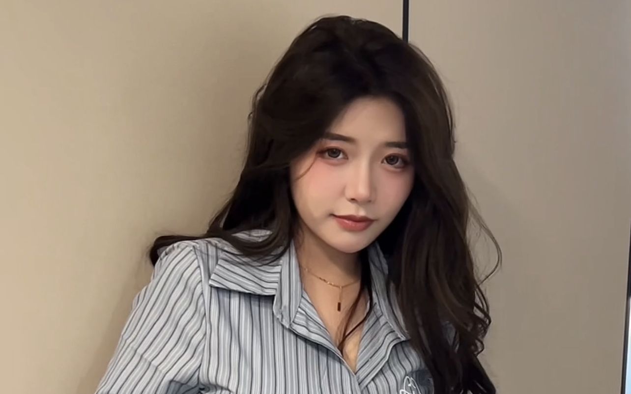 山东性感美女 速溶小高 10月17日直播 #妩媚眼神 #火辣热舞