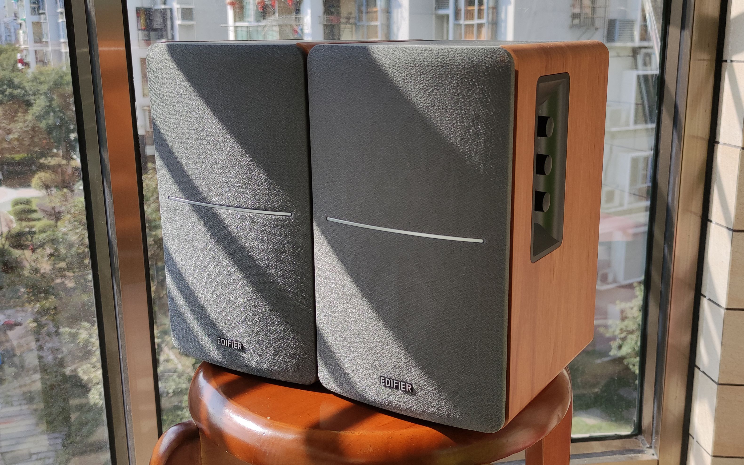 值不值得买?漫步者r1200tii简单开箱 音质试听