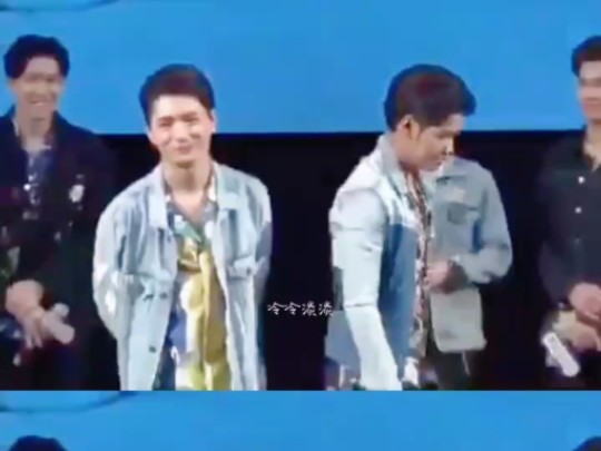 singtokrist 暖暖永远抵挡不住狮子热烈而又真挚的眼神