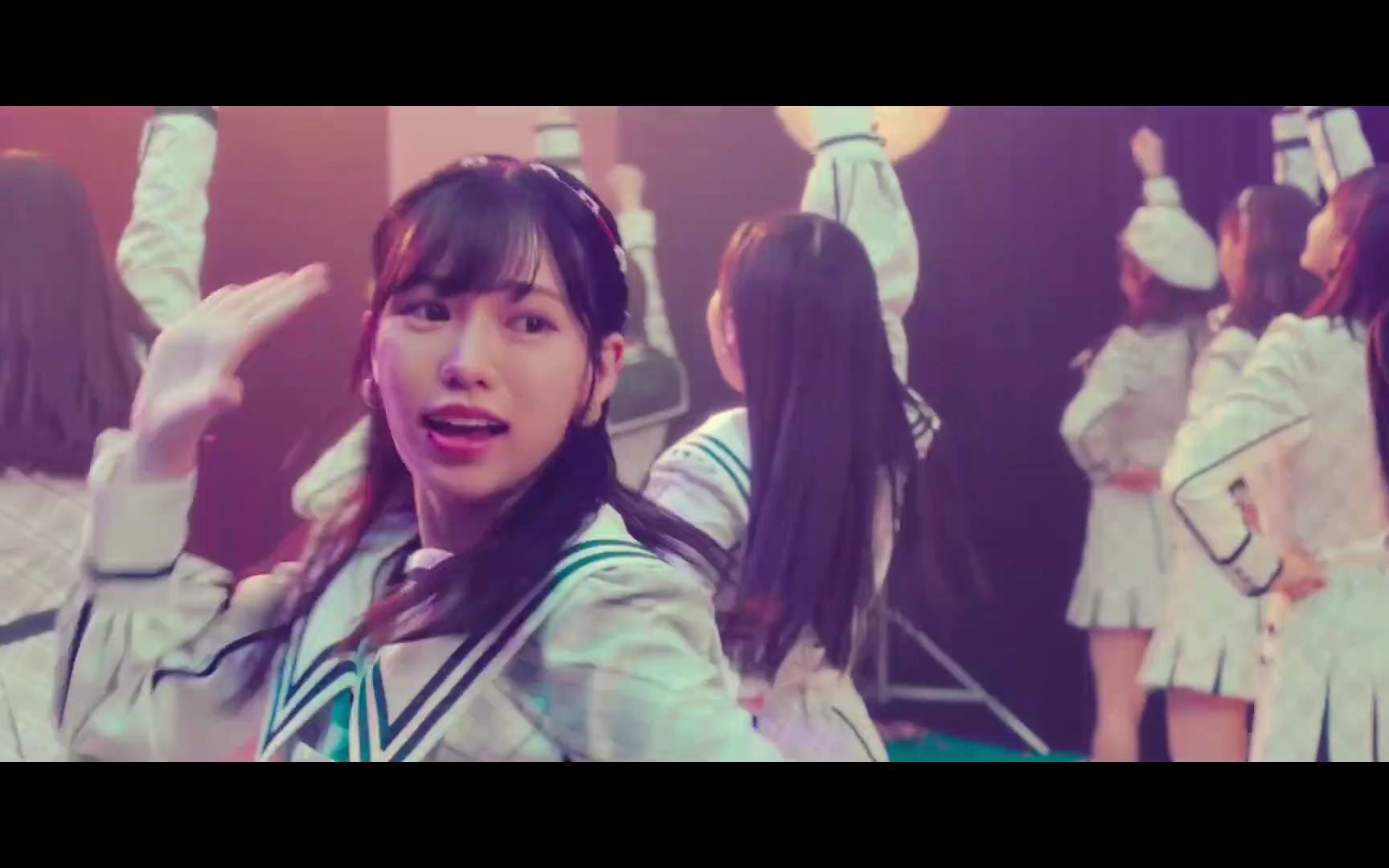 [图]【MV full】「突然 Do love me!」- HKT48