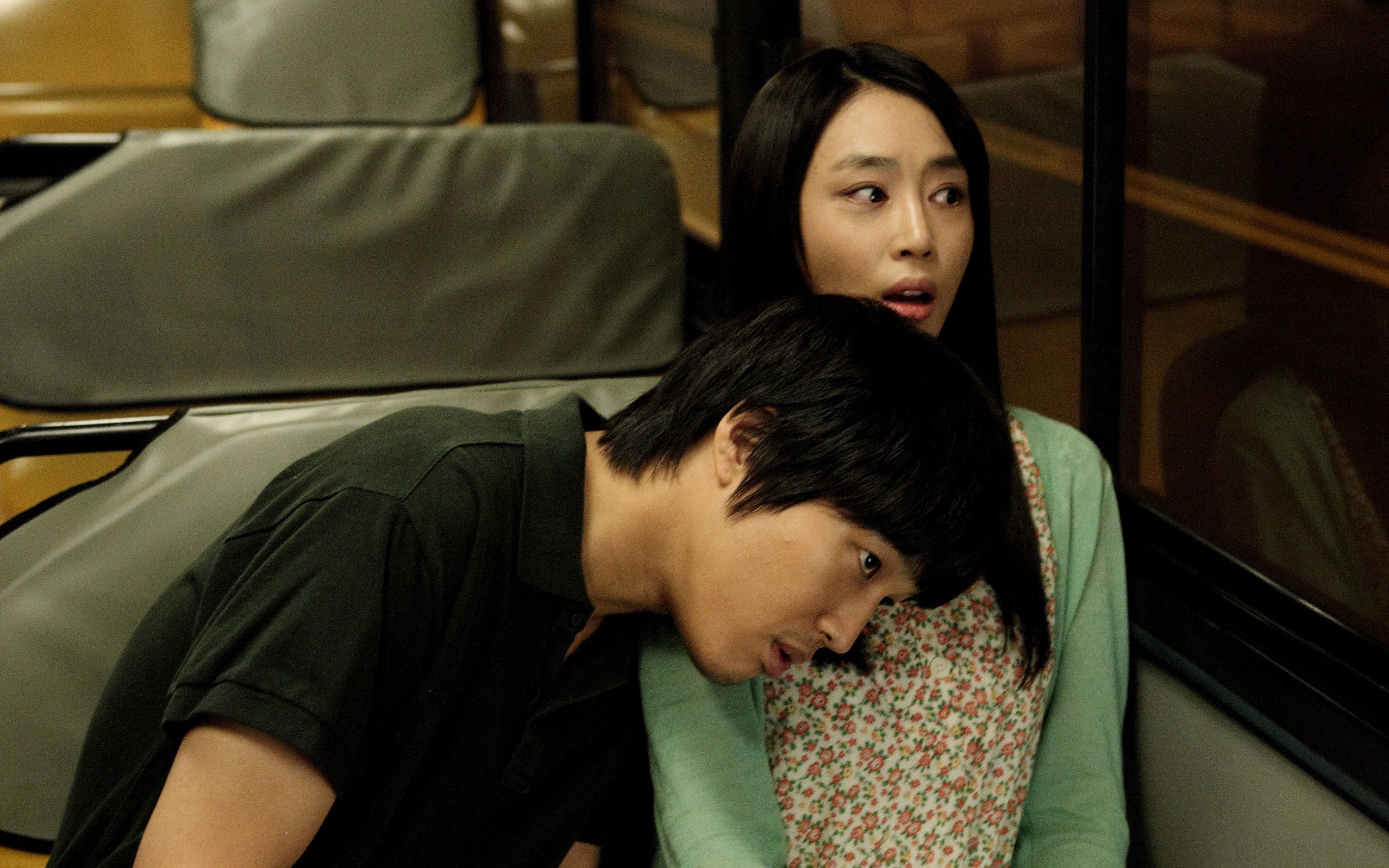 【开心家族】一部完全不恐怖的鬼片, 看着笑着就哭成狗了