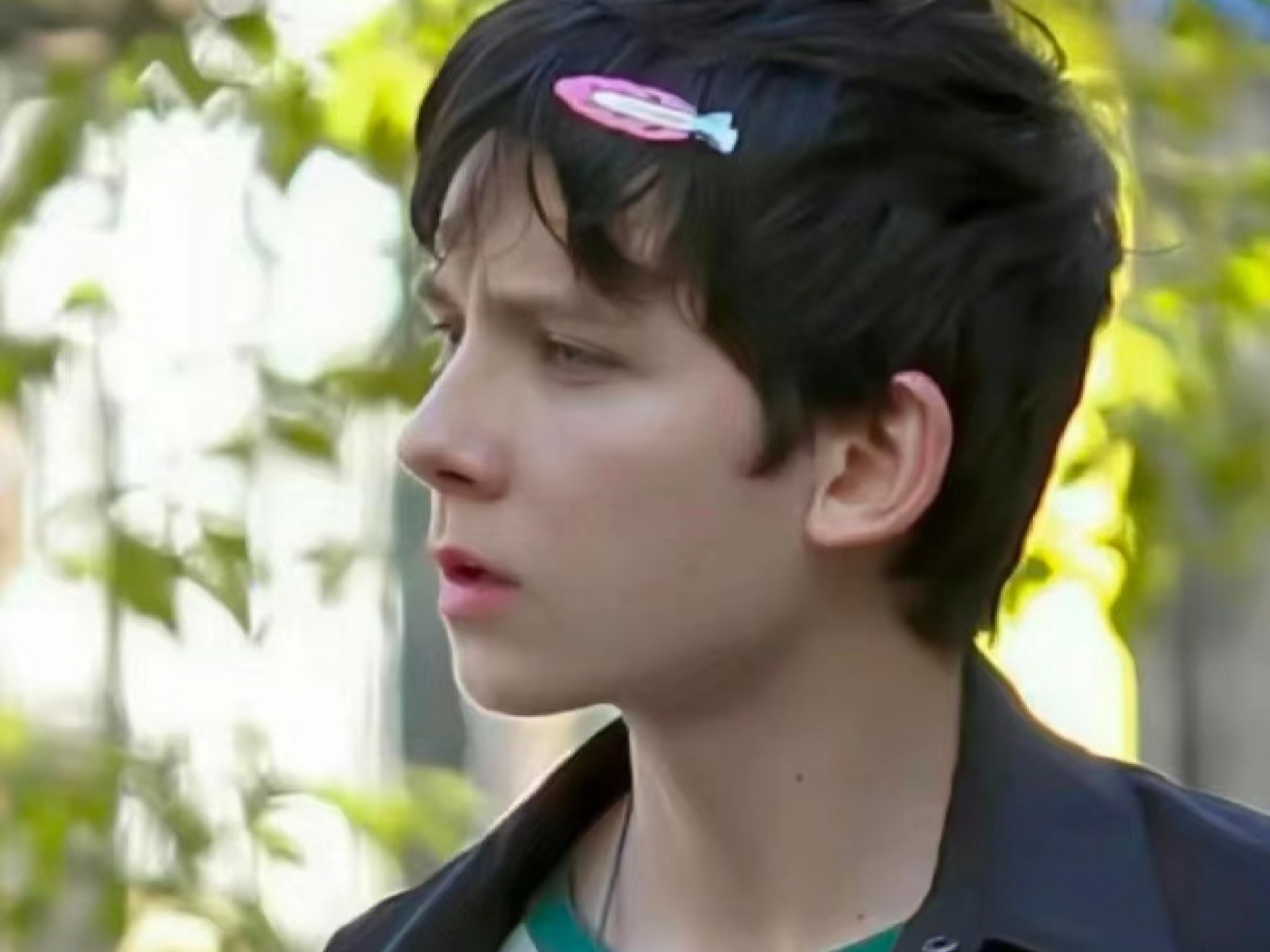 阿沙的眼睛值得我一天思恋三万遍