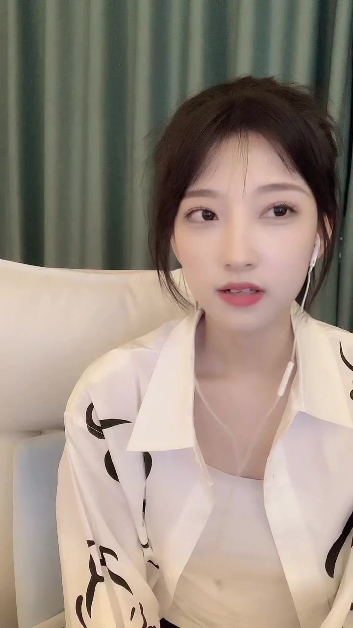 果果不一样_2022-08-28-20-26-48_合并.mp4_哔哩哔哩_bilibili