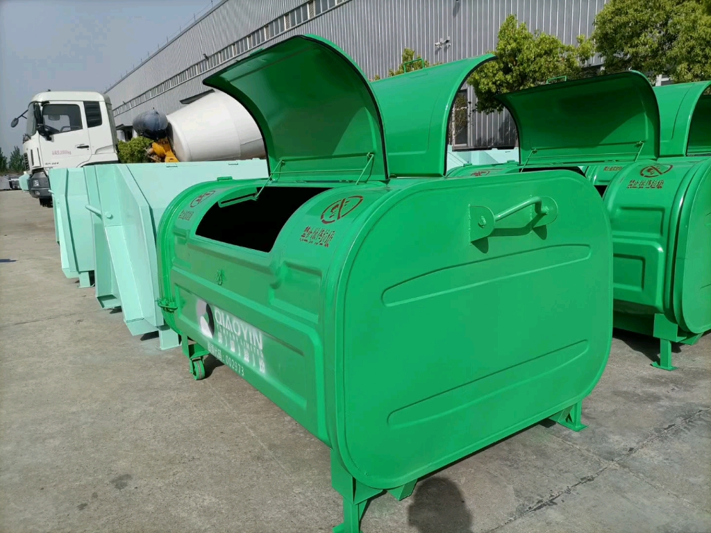 3方垃圾箱,喷粉烤漆工艺,漆面手感比喷漆要好很多,发往客户中