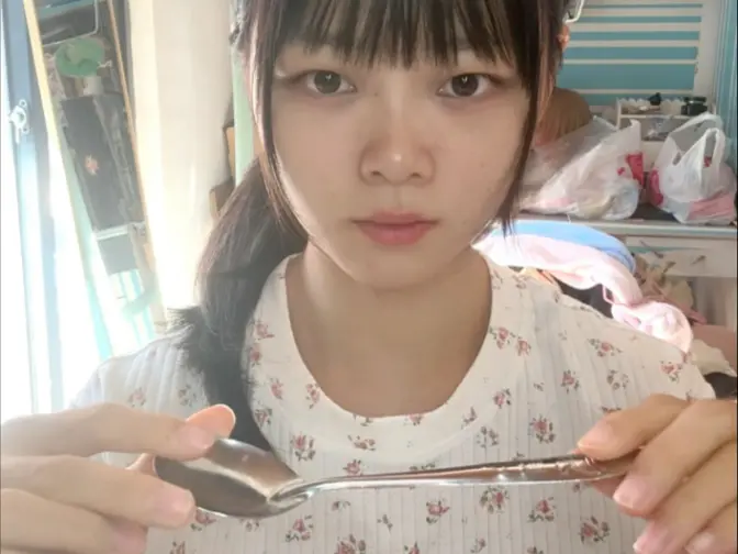 刚学的用意念掰弯勺子