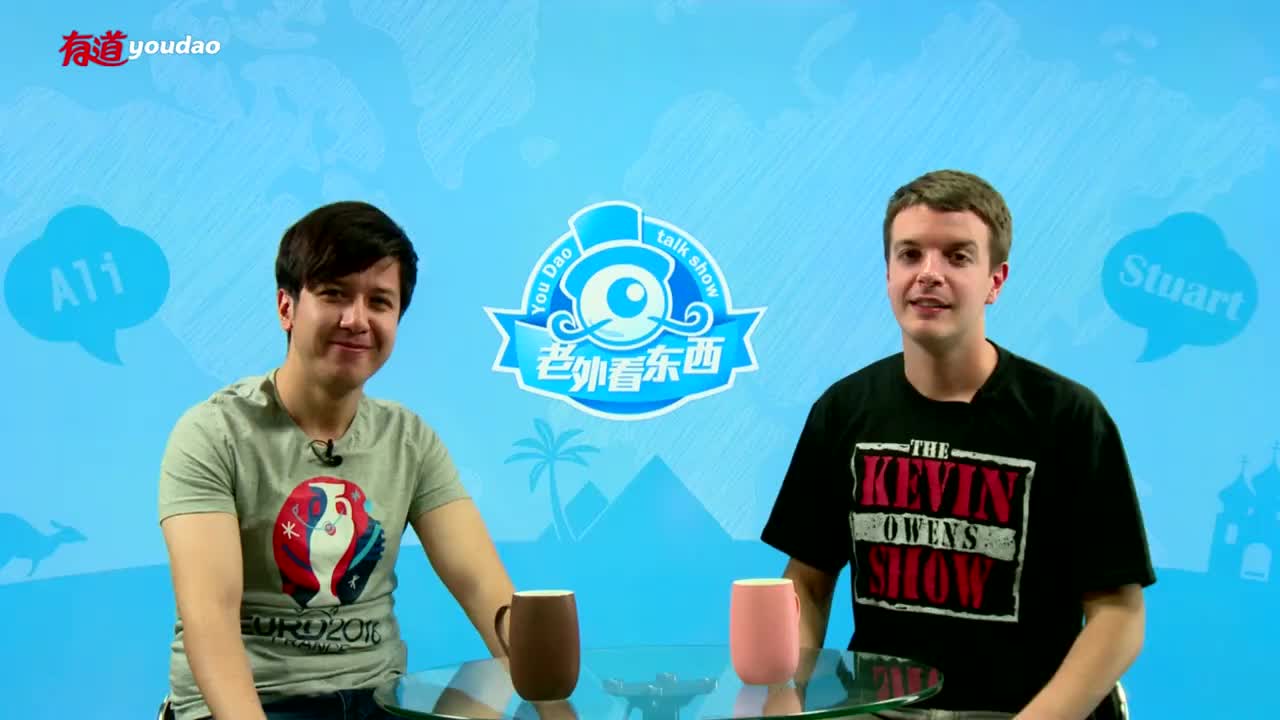 从扁平身材到性感女神,中国姑娘用两年逆袭惊艳全世界-《老外看东西》