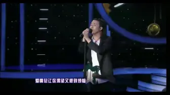 Скачать видео: 大张伟现场模仿朴树、许巍的经典名曲，惟妙惟肖，让全场欢腾