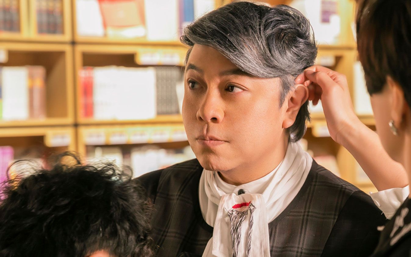 蔡康永:你努力取悦别人的样子,让人心疼