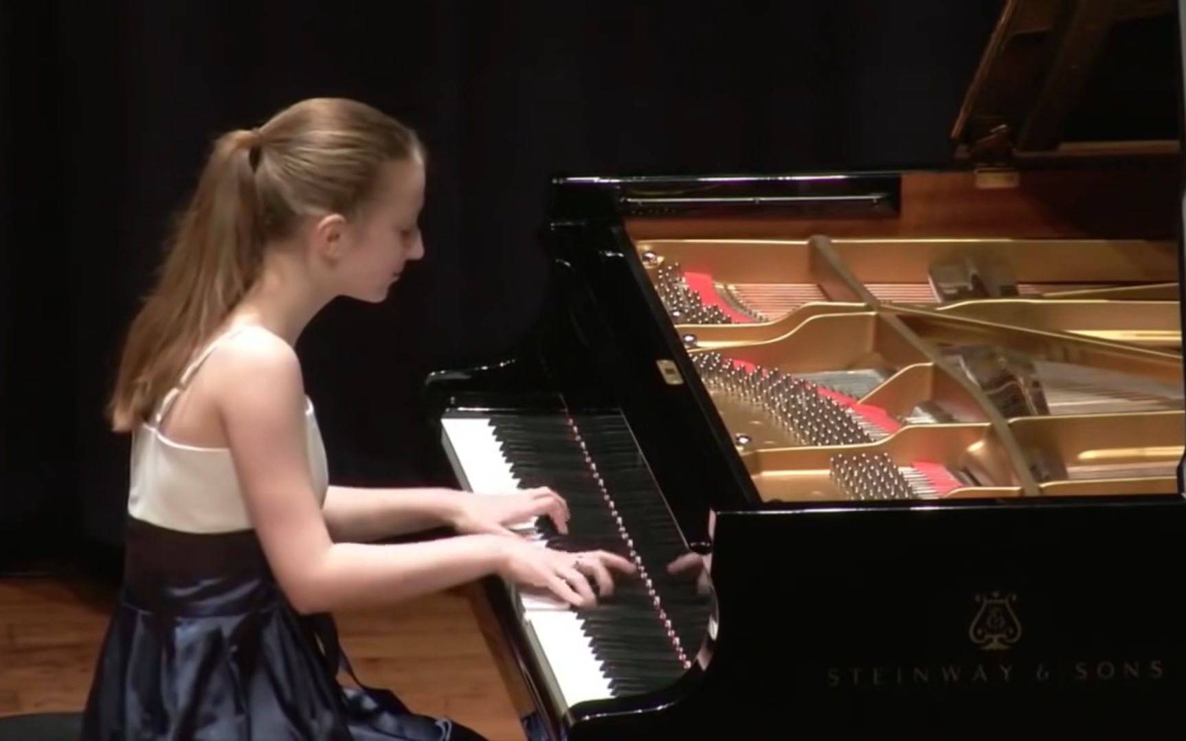 [图]Natalie Schwamova - F. Chopin Grande valse brillante  Op. 18 肖邦降E大调华丽圆舞曲op.18