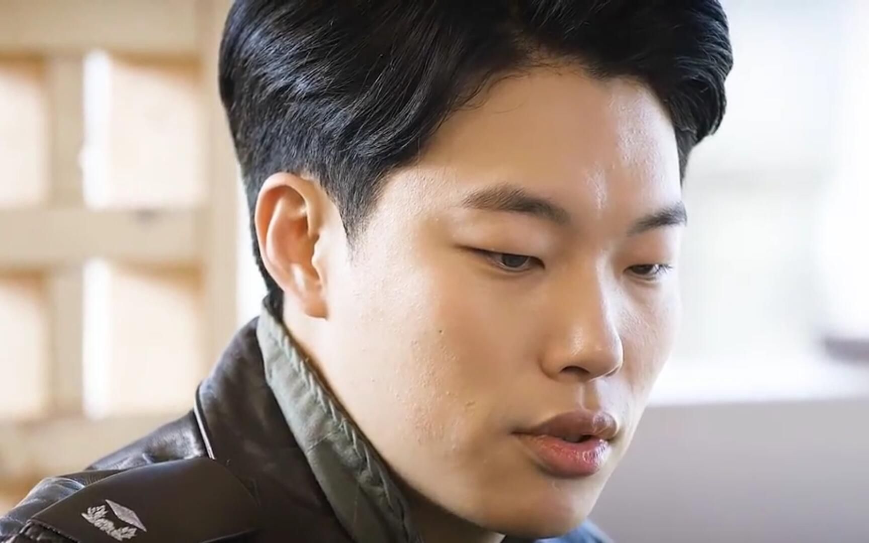 狗焕x德善"是你一步步的靠近我,也是你一步步的推开我"