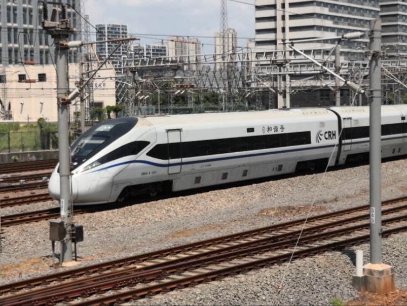 crh1a侧面图片