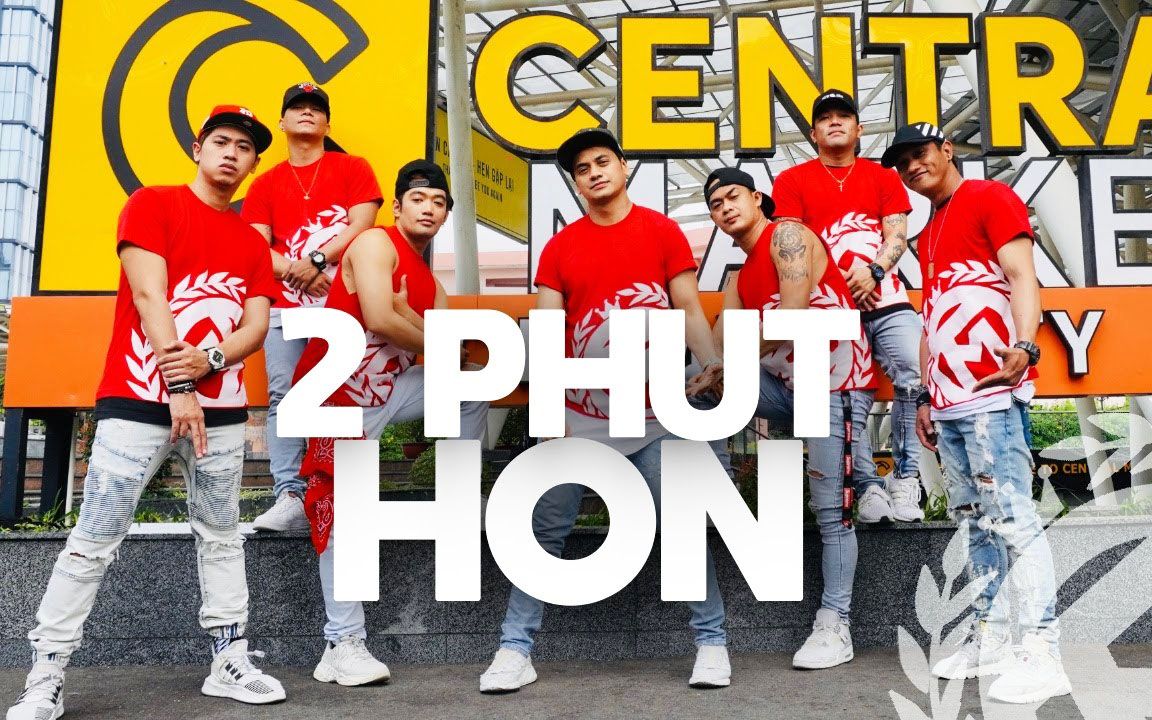 这样的zumba你见过吗来看尊巴小哥哥跳得别有一番风味