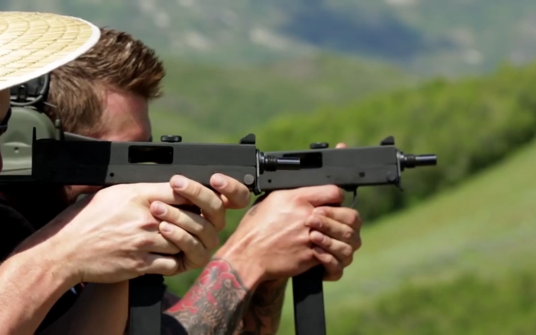 短小精悍的袖中剑英格拉姆mac10