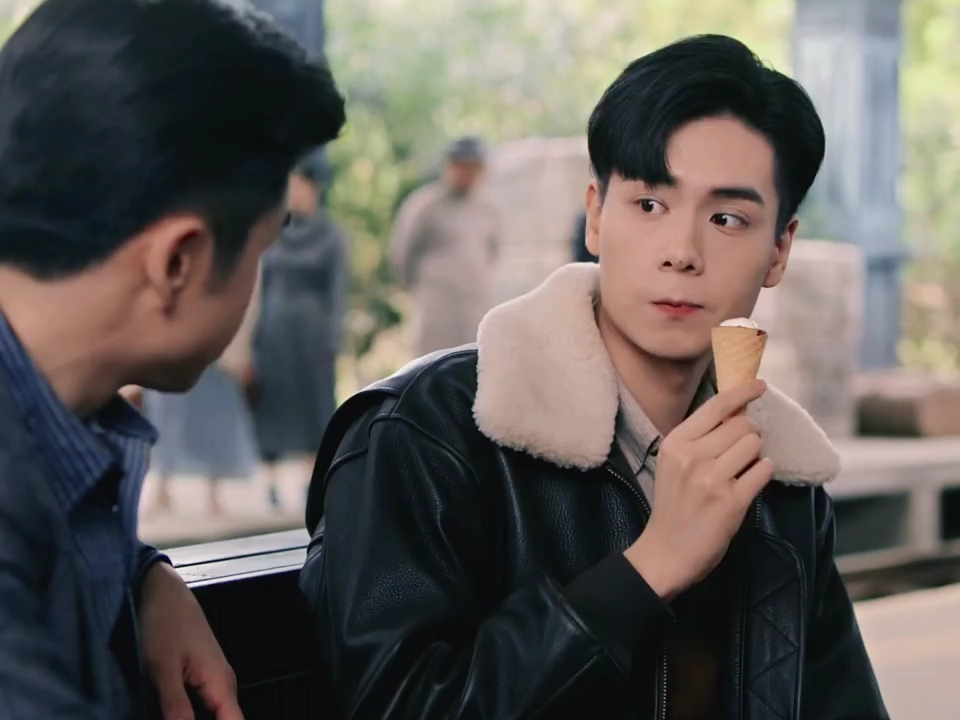 "胡一天 "民国奇探 笨蛋路垚满嘴冰淇淋胡子