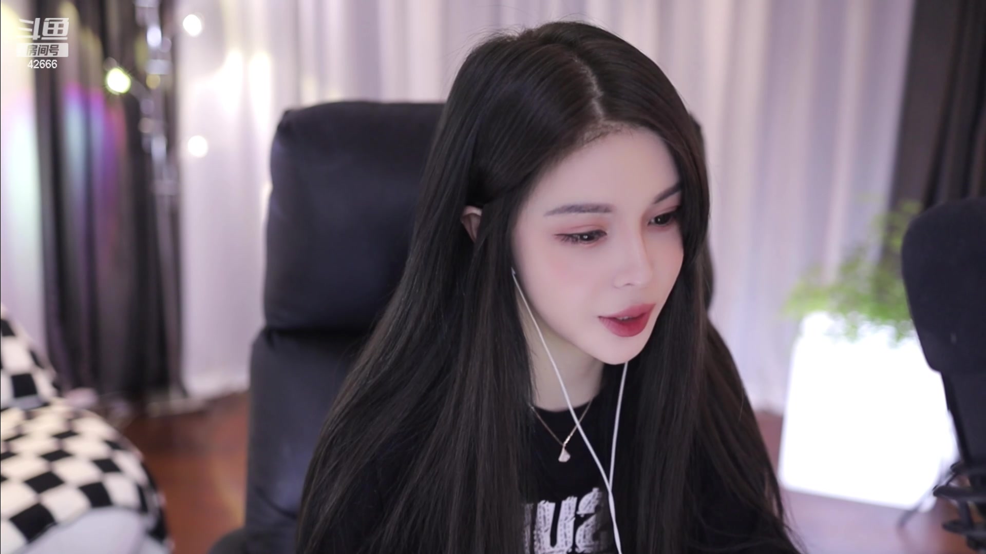 苏恩:晚上好呀78152023-06-14 苏恩olivia 录播