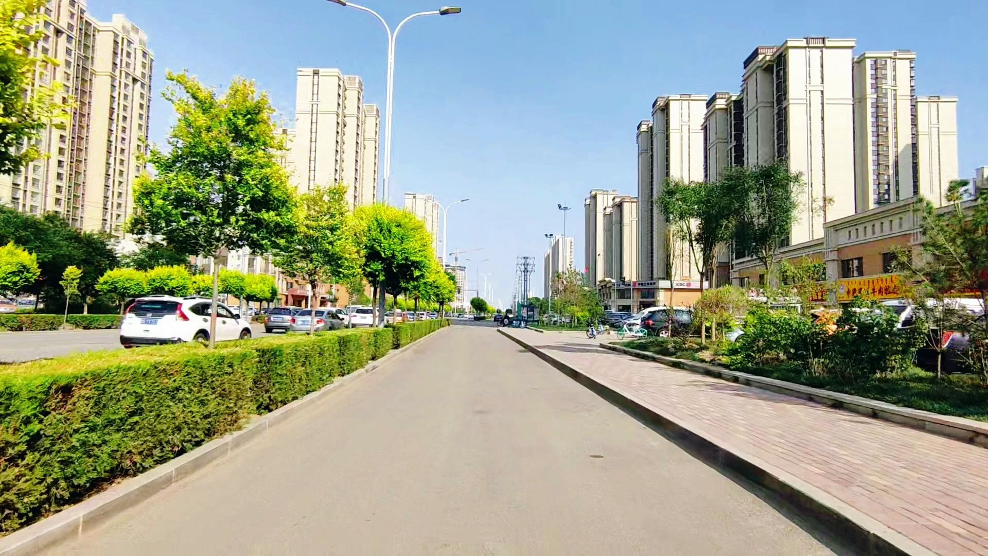 实拍内蒙古包头市九原区沙河西街,带大家看看这个区建设的怎么样