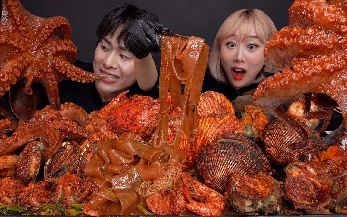 传奇料理回归! 红红火火超辣的海鲜吃播,章鱼,梭子蟹,黑虾,鲍鱼等等