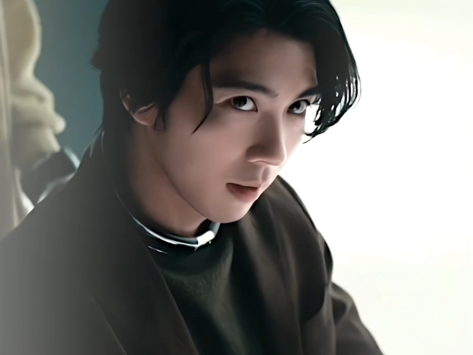 隆二丨贺来贤人