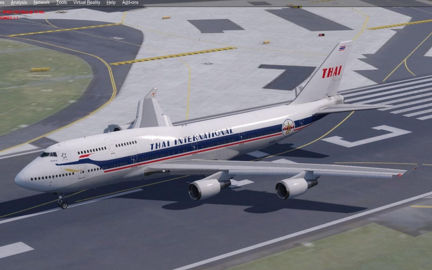 泰航老涂装b747-400大侧风平稳落地赫尔辛基