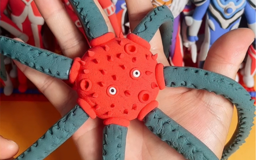 用超轻粘土做奥特曼圆盘生物代莫斯