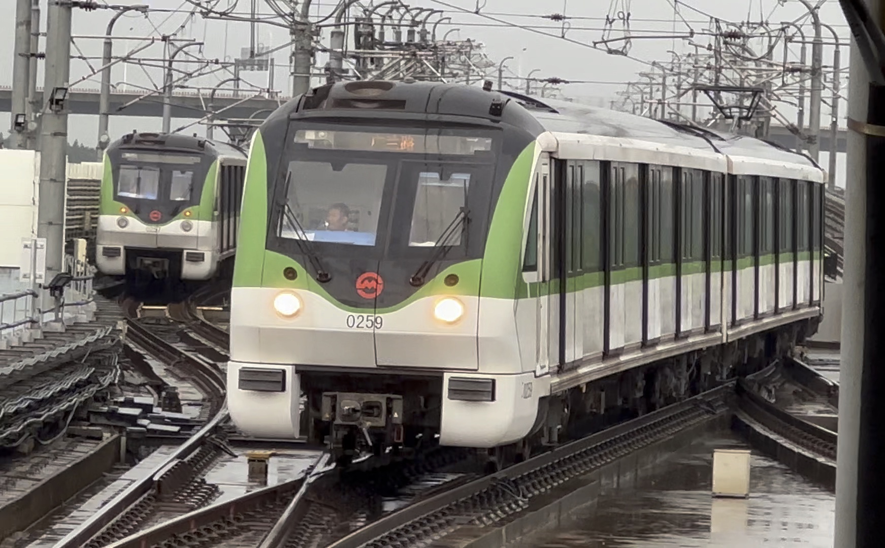 上海地铁2号线鲶鱼259第二天试运营川沙出库空放广兰路载客【2023年8