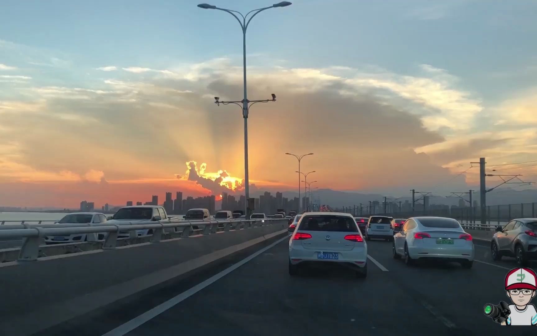 [图]实拍，福建厦门天空出现的奇观景象，镜头记录下来