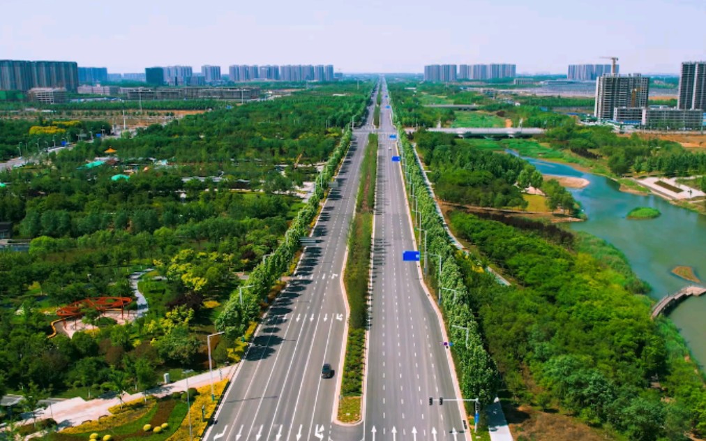 [图]实拍靓丽郑州航空港区梁州大道街景