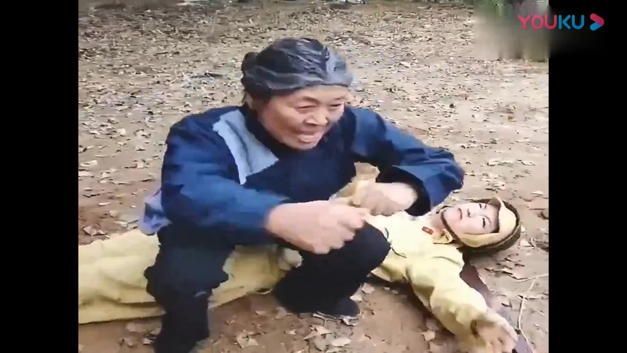 【抗日土镜头 狗血杀敌】老太太一屁股坐死鬼子?