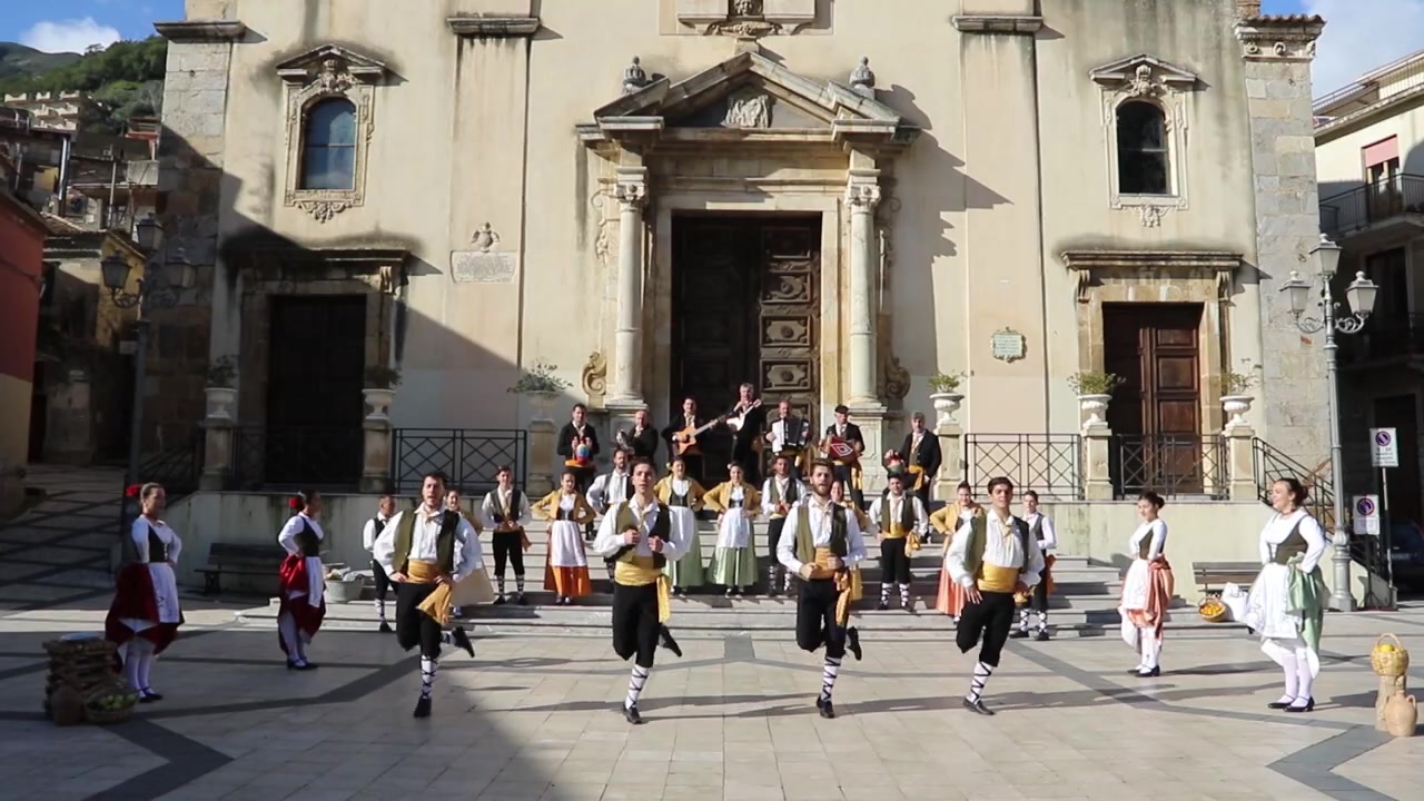 [图]意大利塔兰泰拉表演 Gruppo Folk Val di Nisi