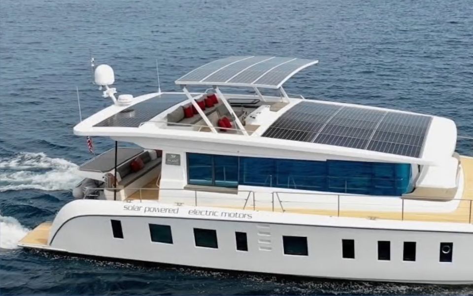 太阳能游艇