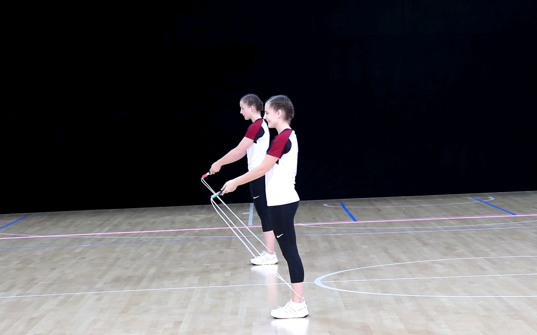 花样跳绳 两人同步