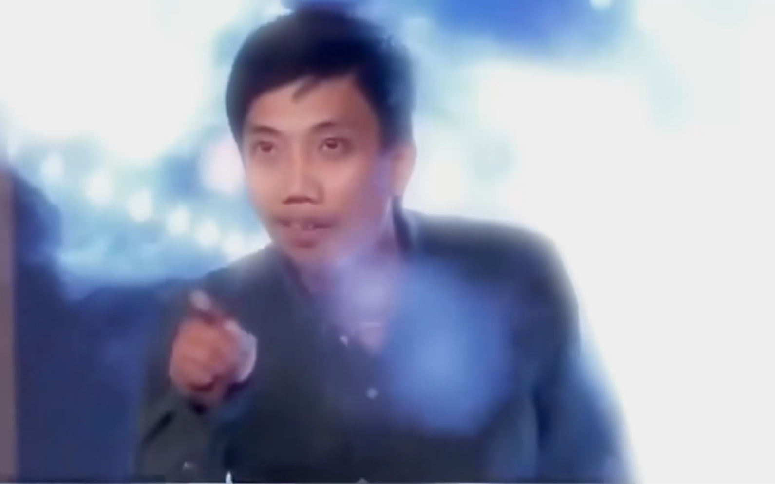 "烟中恶鬼"
