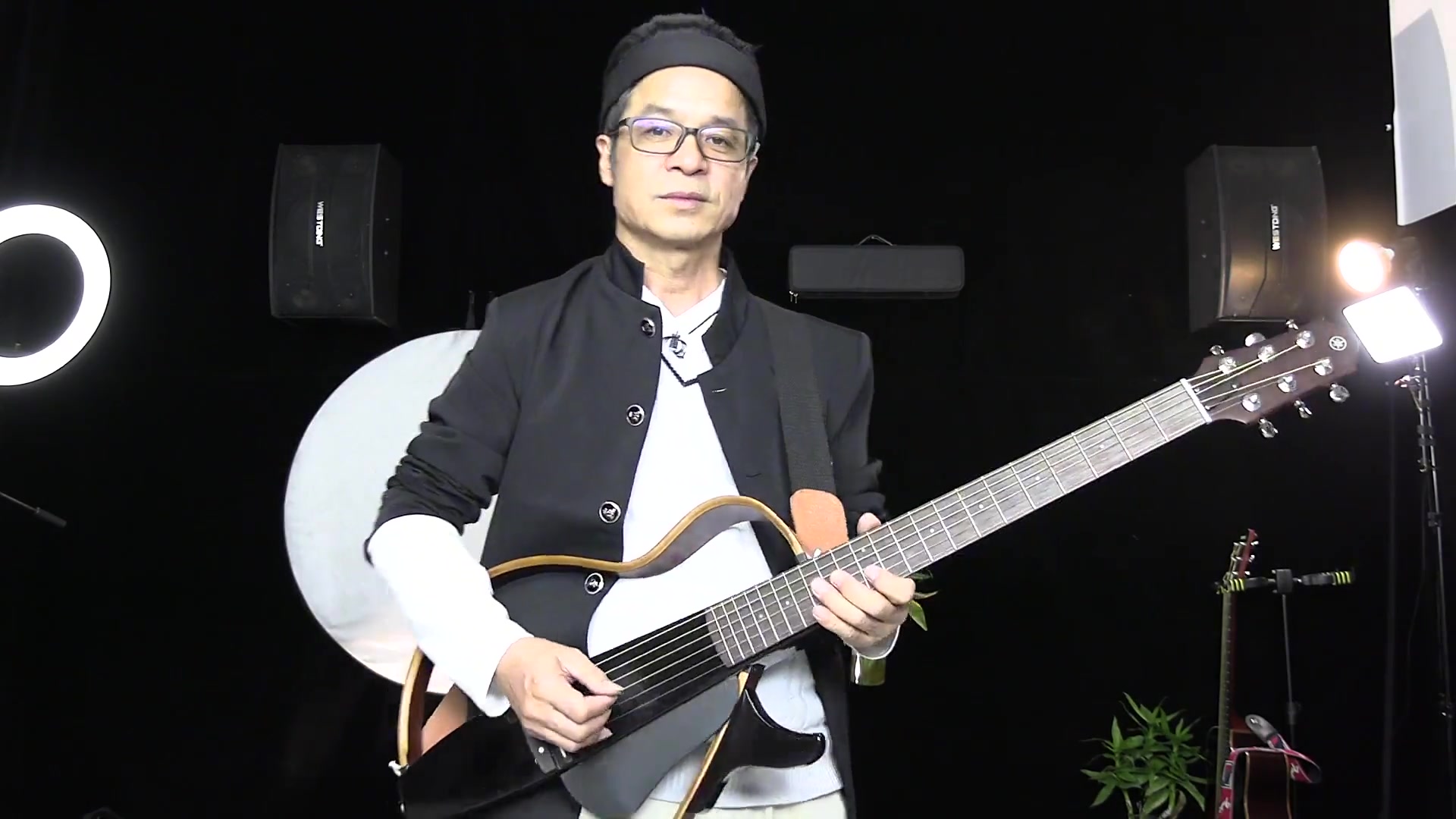 民谣吉他演奏康定情歌完整版演奏云南素民谣民谣吉他