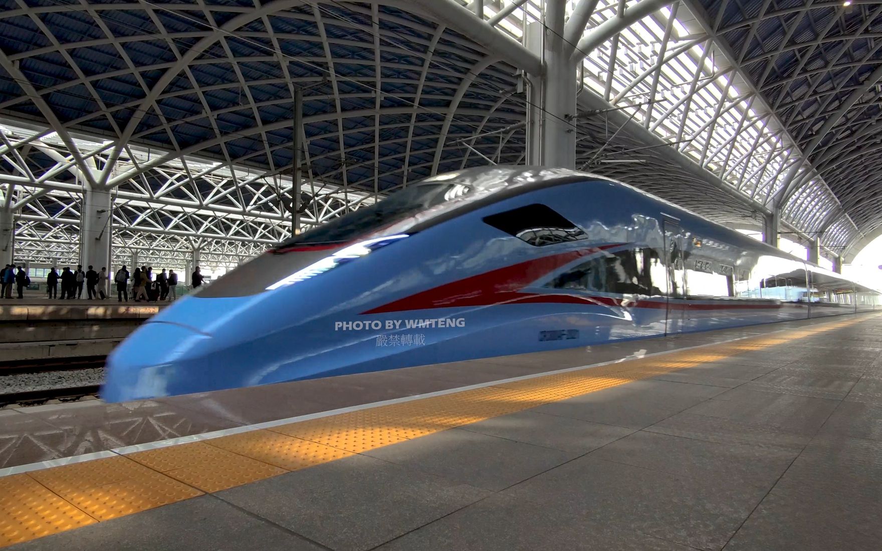 四方厂的复兴号cr300af-2021 佛山西站停车