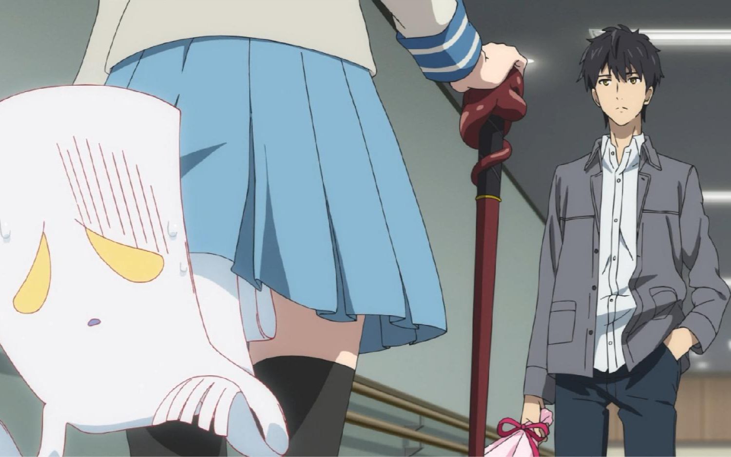 你永远不知道女孩子的裙底藏了些什么东西