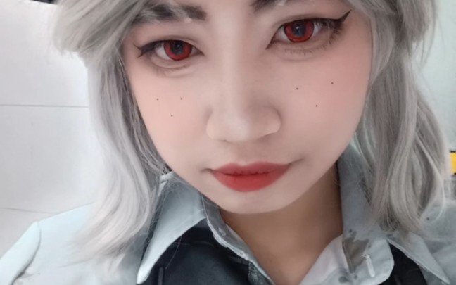 艾玛伍兹另一面