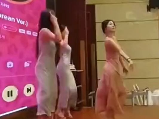 伴娘舞跳的真不错