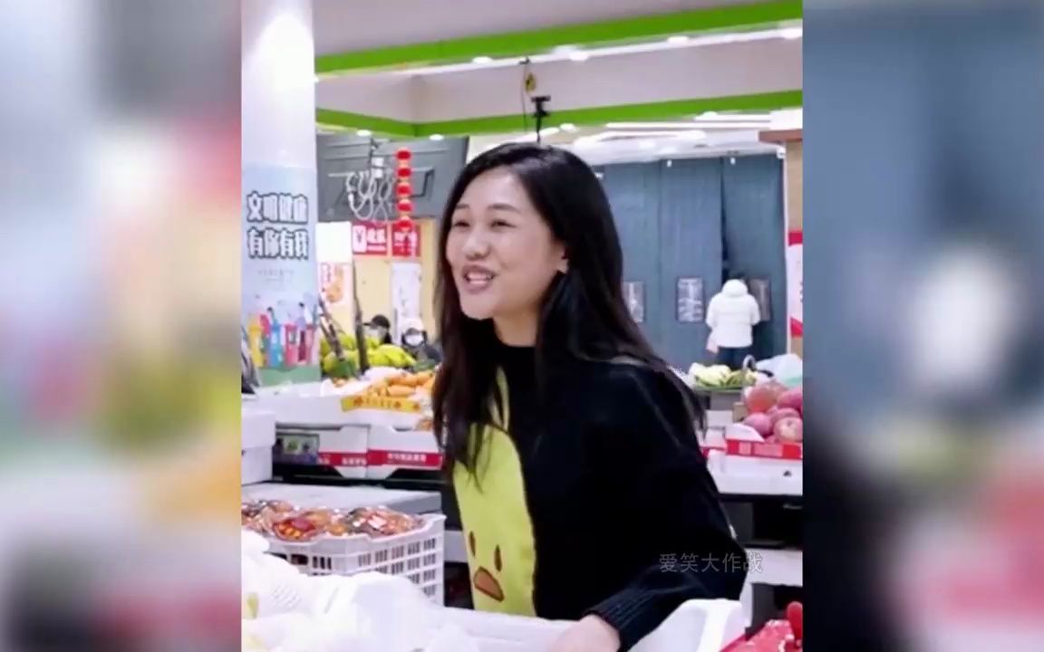 腹语师恶搞路人爆笑合集:迪老诗探访路边摊,笑着笑着就哭了