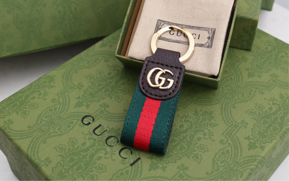 gucci古驰经典双g款式,奢侈品钥匙扣挂件,将精致武装到全身