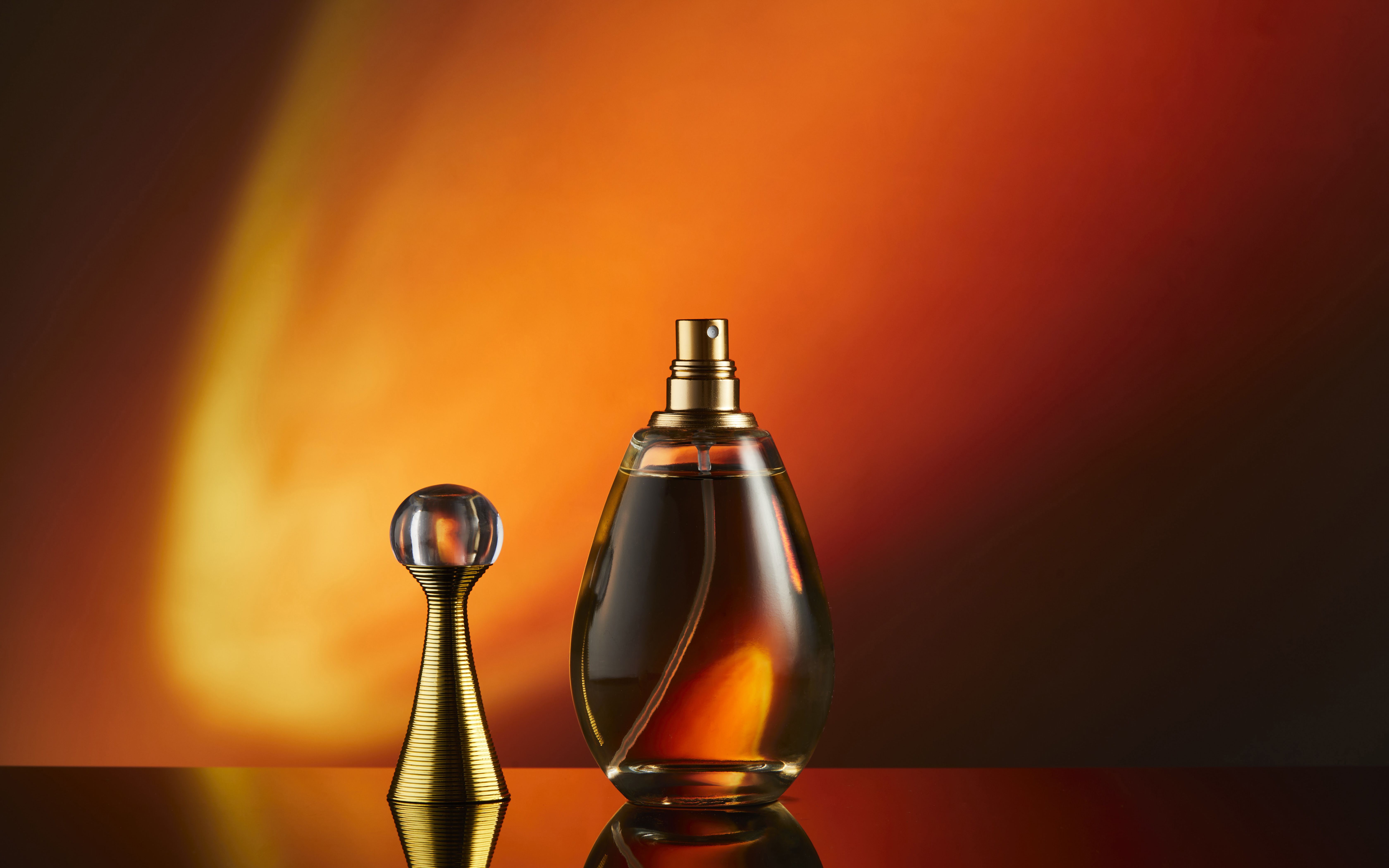 香水摄影真我香水创意拍摄