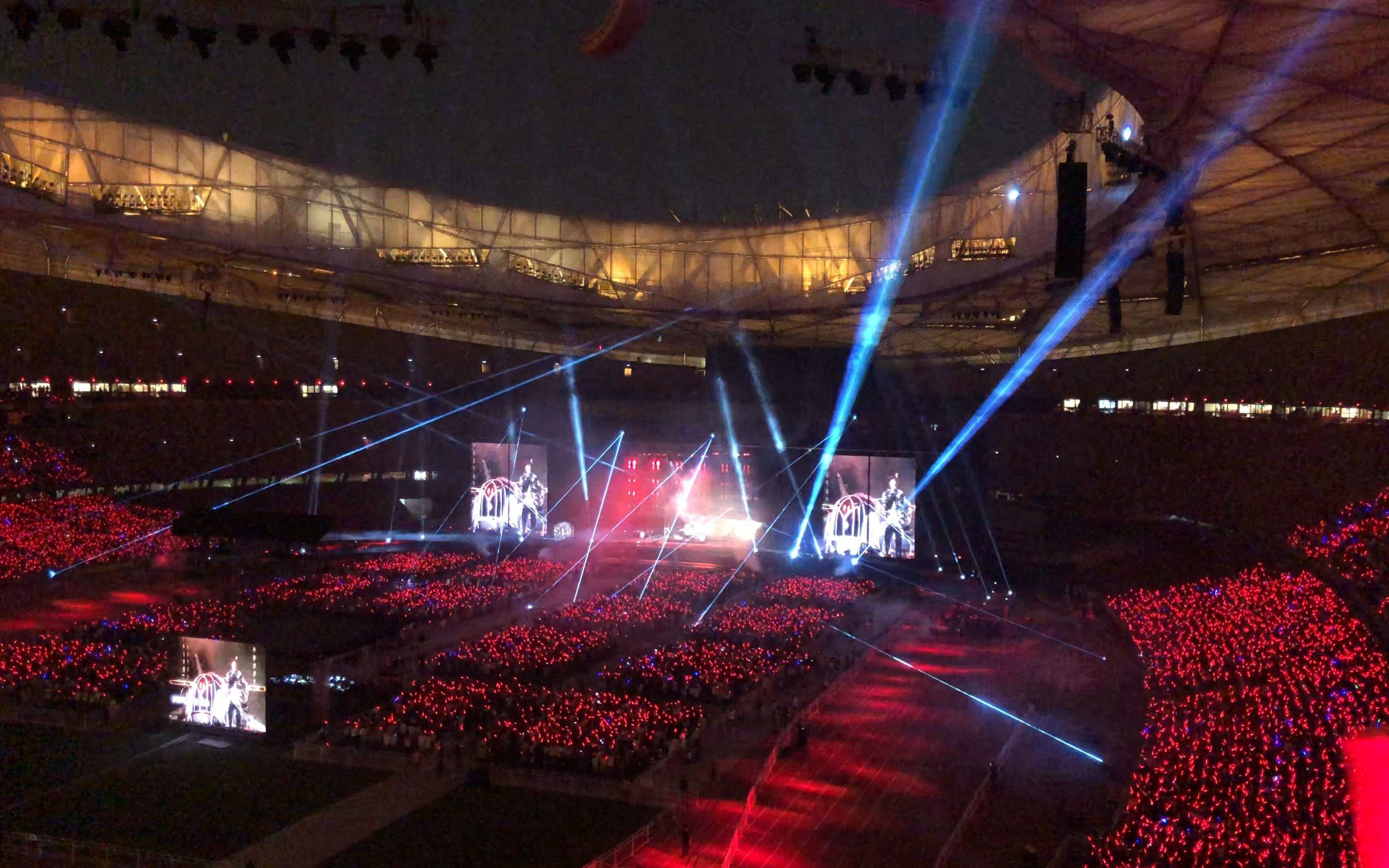 五月天人生无限公司北京鸟巢演唱会_《离开地球表面》_8.25