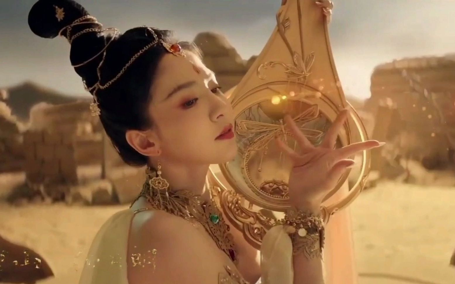 萨顶顶《鸿音》空灵的高音,遇上国家队舞蹈,异域风情,美极了!