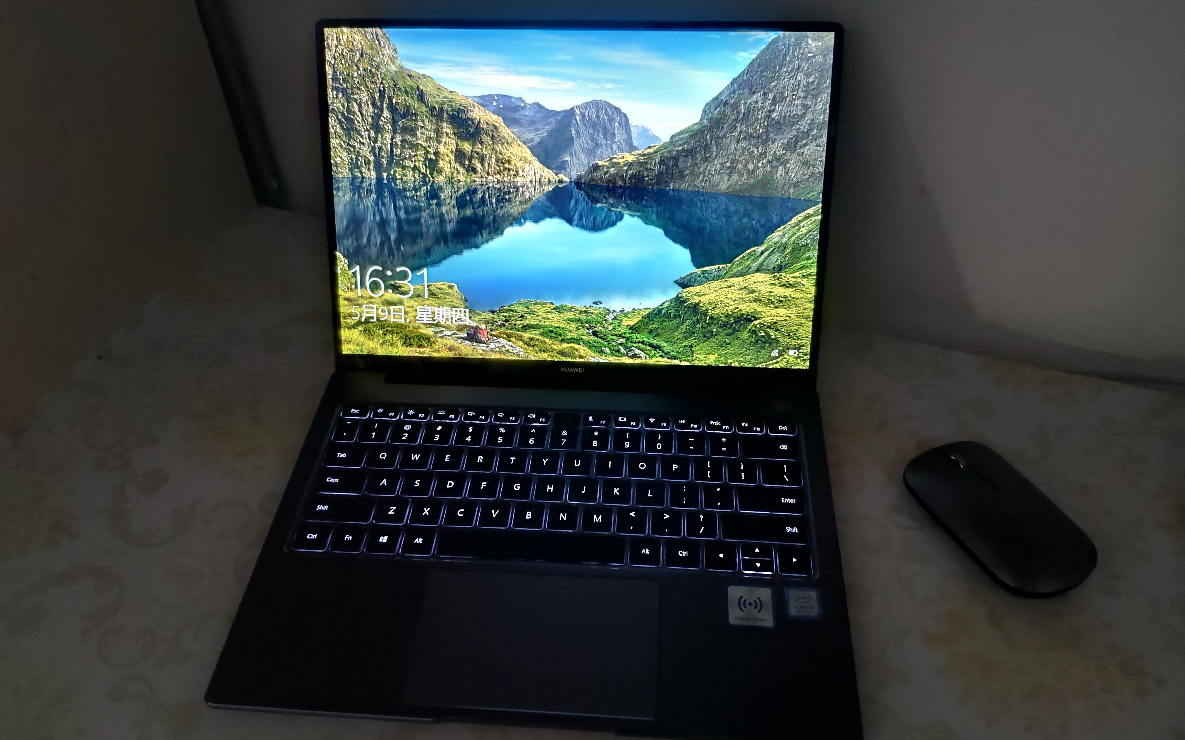 新品开箱huaweimatebook14大学生的第一台电脑颜值炒鸡高