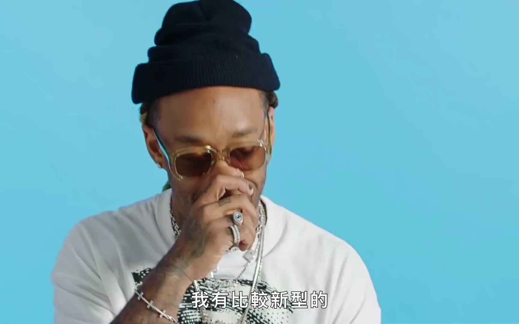 明星的10件私事 Ty Dolla $ign耳机拿来当「耳塞」:飞机上太吵了!哔哩哔哩bilibili