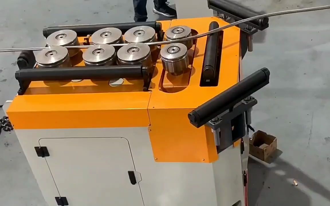 伺服自动滚弯机钢管滚圆机