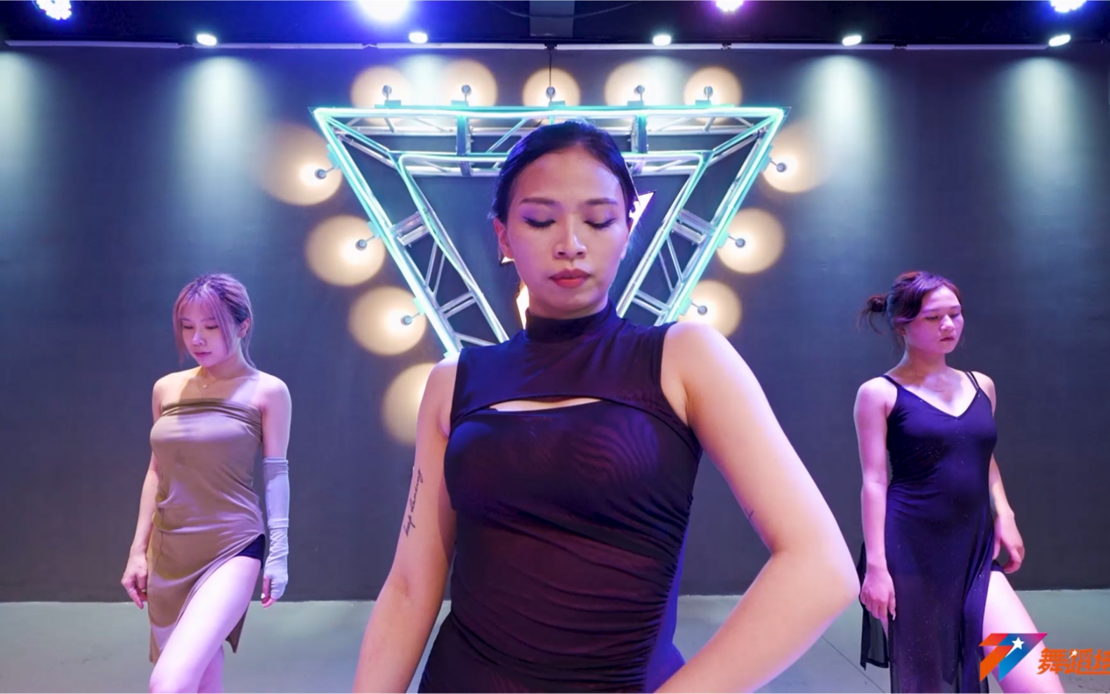 77舞蹈美c老师大师课二