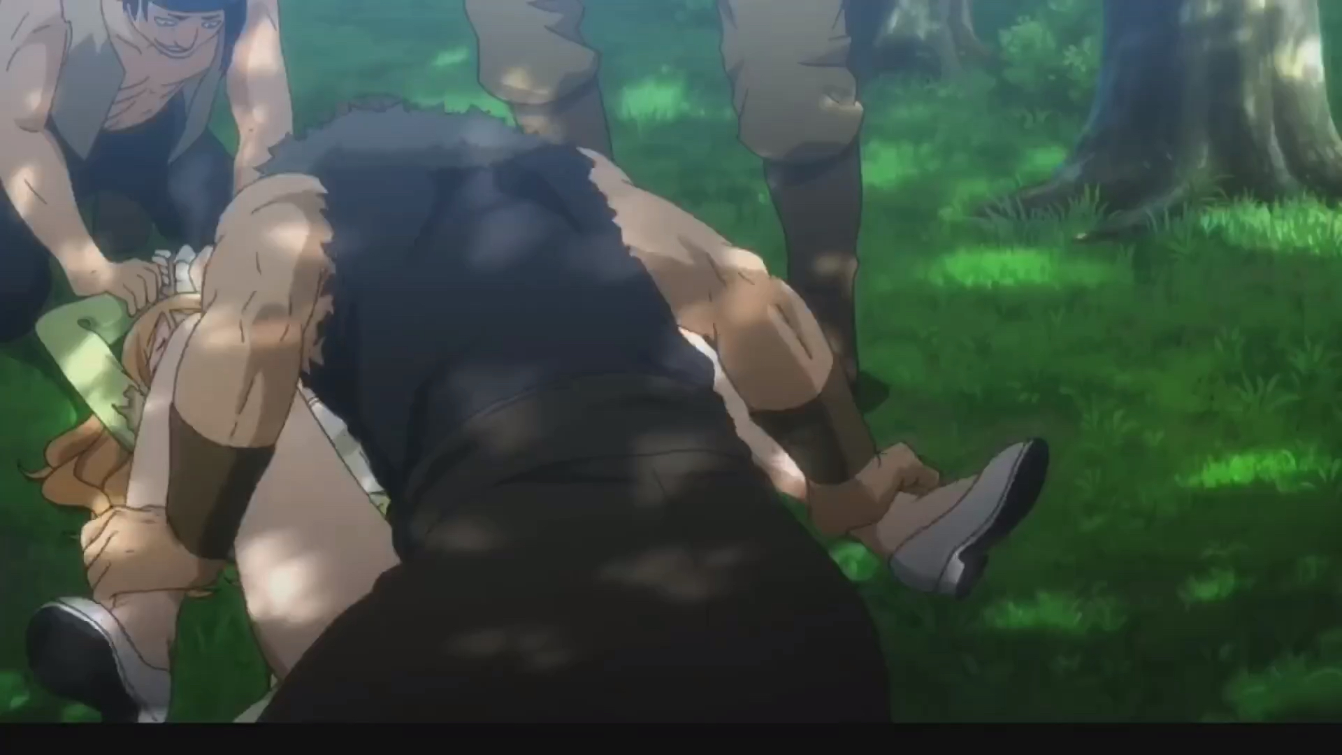 给我闪开,放开那个女孩让我来