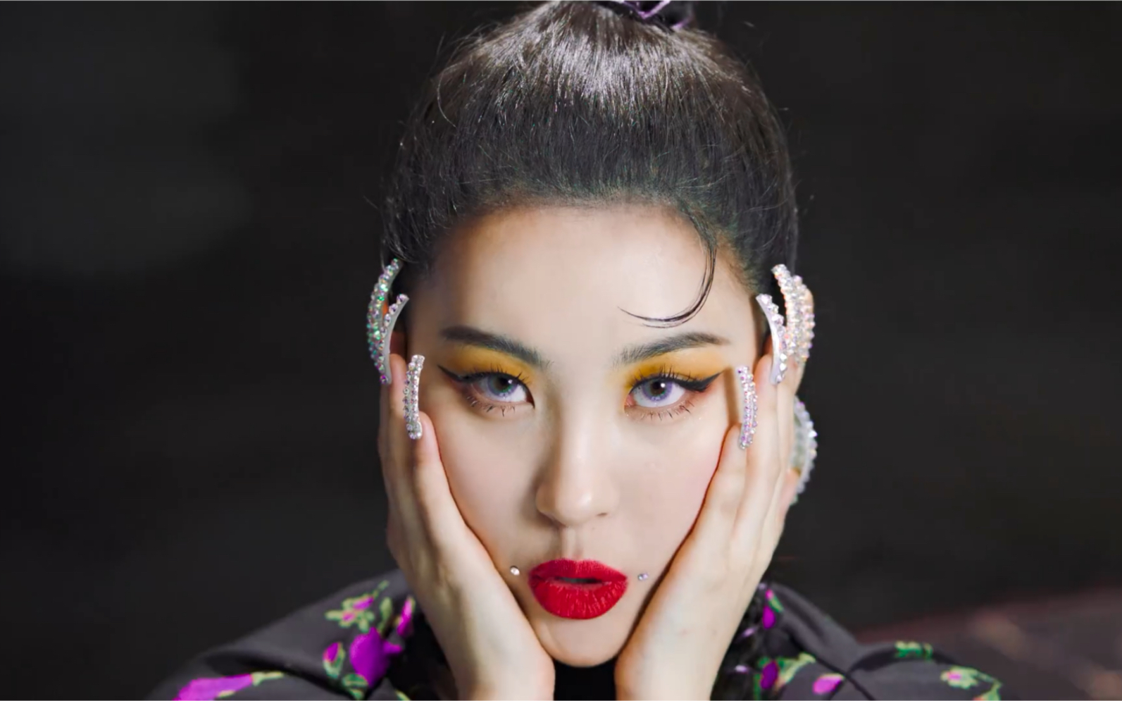 宣美新曲《尾巴(tail)》 mv 初舞台视频公开