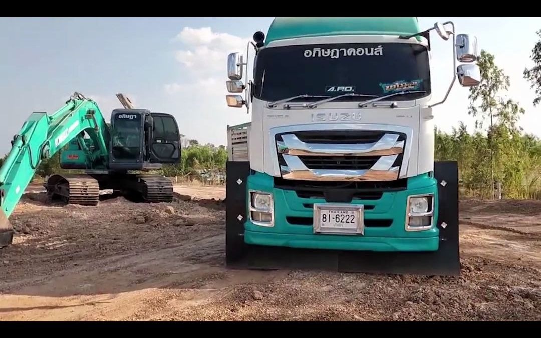 泰国渣土运输过程 五十铃卡车成当地主力?