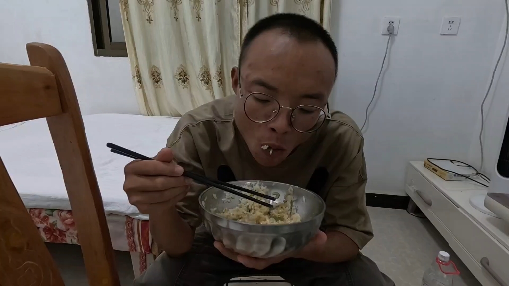 冒雨前行翻山越岭,全身湿透-老黄游钓中国-老黄游钓中国-哔哩哔哩视频